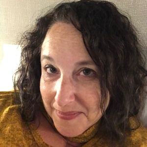 Meet your Posher, Debbie